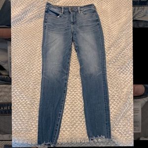 American Eagle Super High Rise Jegging